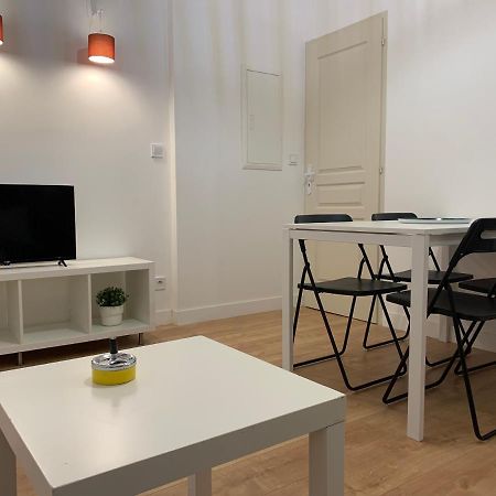 A 2 Pas Du Vieux Port Charmant T2 Apartment Marseille Exterior photo